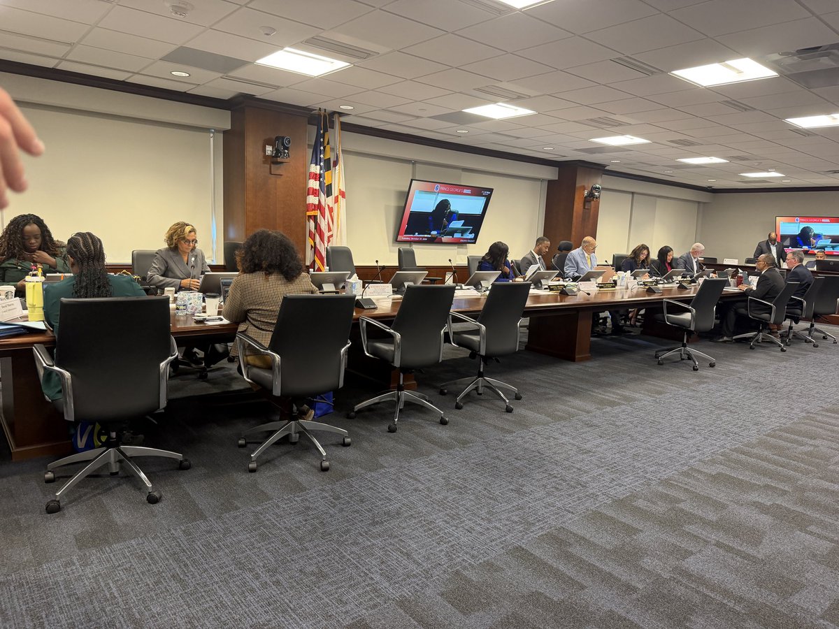 darcyspencer's tweet photo. Prince George’s County Council passes Sphere funding legislation clearing path for the National Harbor development. Vote was 8-0. Three members were not in the room at the time of the vote. https://t.co/VEfwOqMnqh