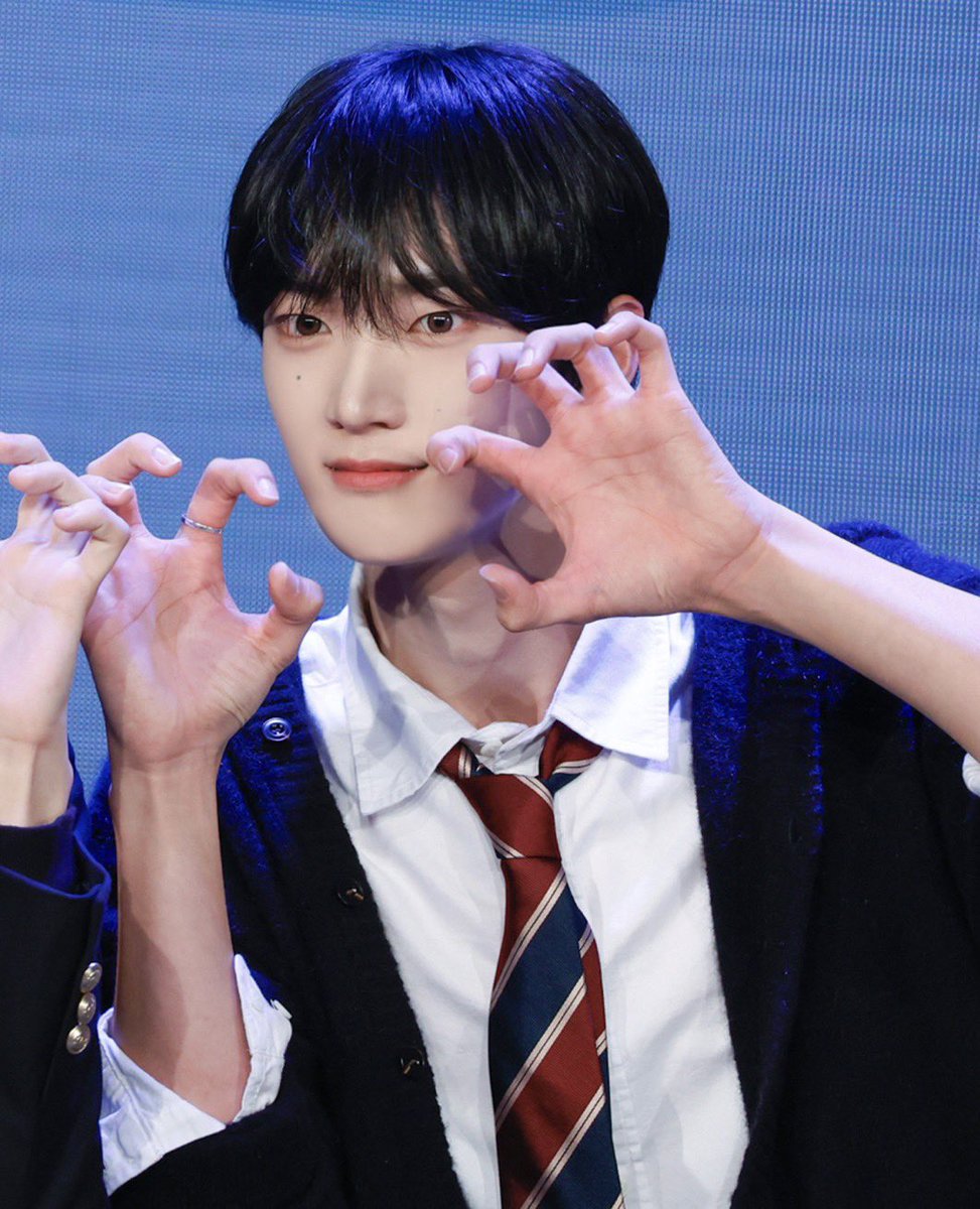 _bunnymate_'s tweet photo. 데뷔하자 ㅜㅜ

#idntt #구도형 #find_id https://t.co/ODawlOYDOl