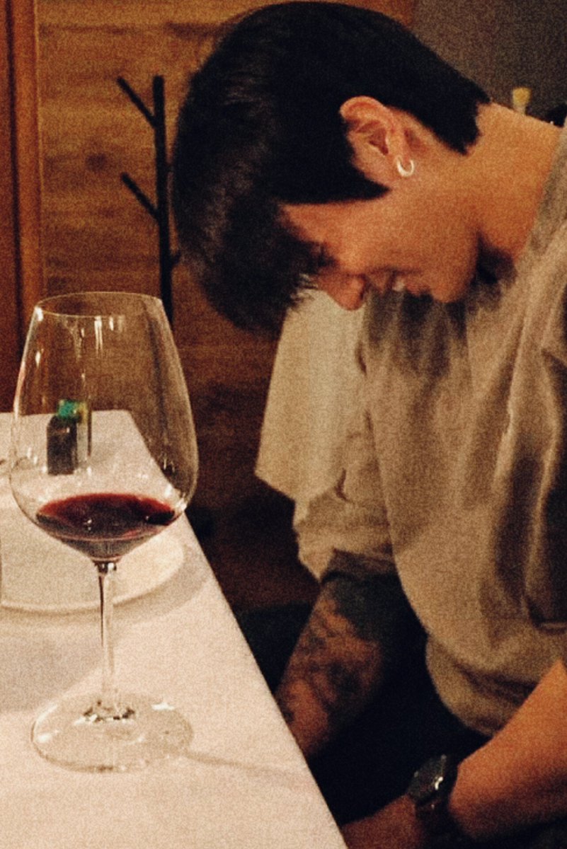 sucreyoongi's tweet photo. this genre of jungkook shots https://t.co/Q2rDn18eJo