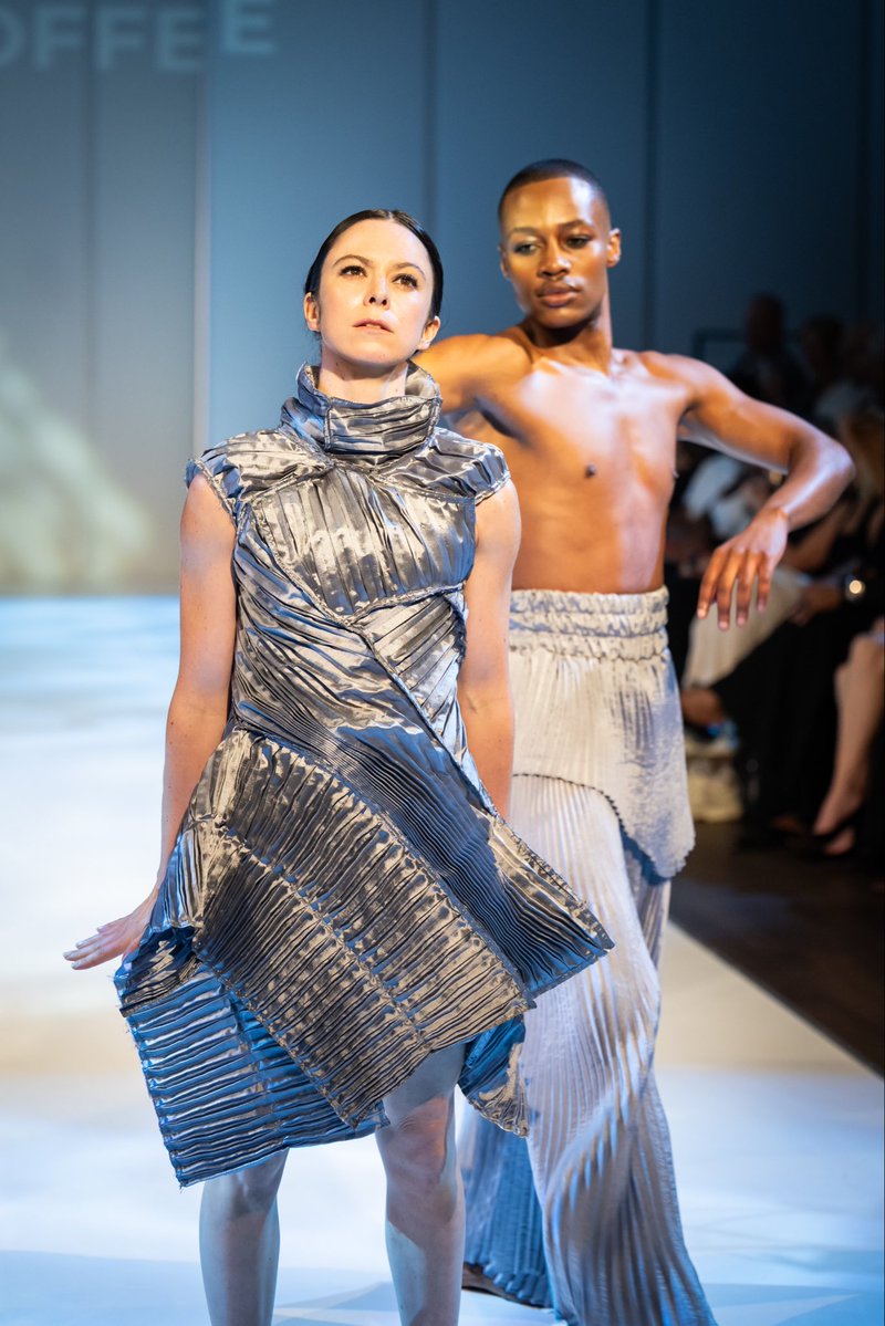 JoburgBallet's tweet photo. Incredible, thank you SA Fashion Week for this collaboration ✨

Choreography: Joburg Ballet Soloist Chloe Blair
Garments: Jacques van der Watt, Black Coffee 
Photos: Eunice Driver Photography https://t.co/eJ04tGmXK4