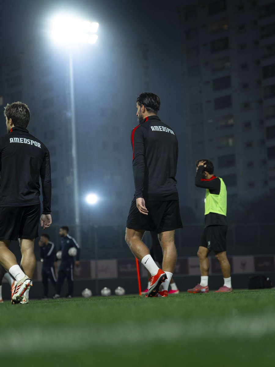 amedskofficial's tweet photo. Eyüpspor maçı hazırlıklarımıza başladık.📸
💚❤️
Ji bo maça Eyüpsporê me dest bi amadekariyên xwe kir.📸 https://t.co/Zp0NYKcKaH