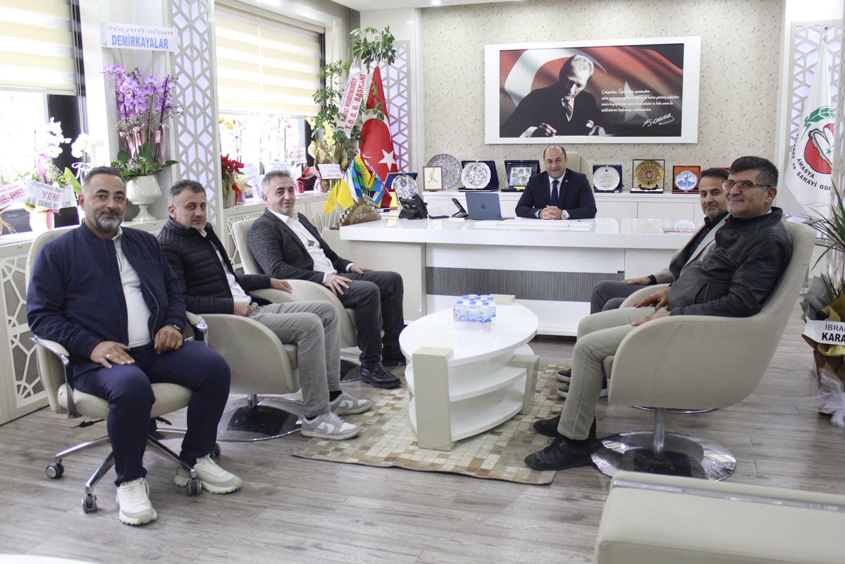 AMASYATSO's tweet photo. ZİYARETÇİLERİMİZ

Amasya Ticaret ve Sanayi Odası Yönetim Kurulu Başkanımız Nureddin Güçyetmez’e hayırlı olsun ziyaretinde bulunan isimler;

• İl Genel Meclis Başkanı Akın Yağız Demirelli ve İl Genel Meclis Üyesi Selahattin Yayla, https://t.co/pbFMb3fuwD