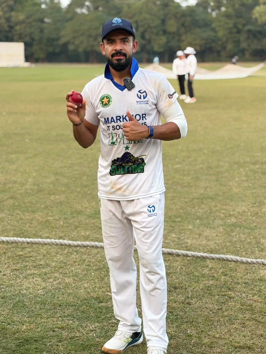 TheRealPCB's tweet photo. Day One of President's Trophy Grade-I Final 🏏

SBP's Sirajuddin and MIT's Aamir Jamal bag six-fors as 18 wickets fall in the day's play ☄️

Scorecard: https://t.co/1ZuGQOo9x5

#PresidentTrophy | #PakistanCricket https://t.co/007wgOJavb