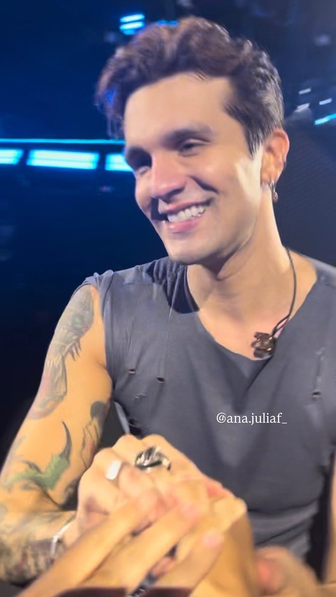 anaajuliaaf_'s tweet photo. RH João Pessoa ☄️❤️
Foi uma noite mágica e surreal! 🥹✨ Conseguir ficar na grade e ainda pegar na mão do Luan no final do show fez cada esforço valer a pena.
Uma noite que vai ficar guardada pra sempre no meu coração! 🥹❤️

eu te amo, Luan Rafael! https://t.co/x28GiSO2VZ