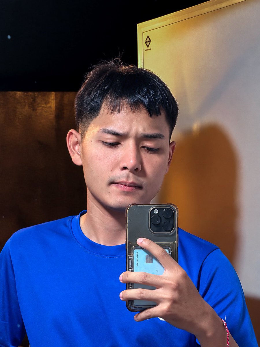 sun_su112's tweet photo. เห็นผมติ๋ม จะทิ่มผมเฉย https://t.co/R034wmyME1