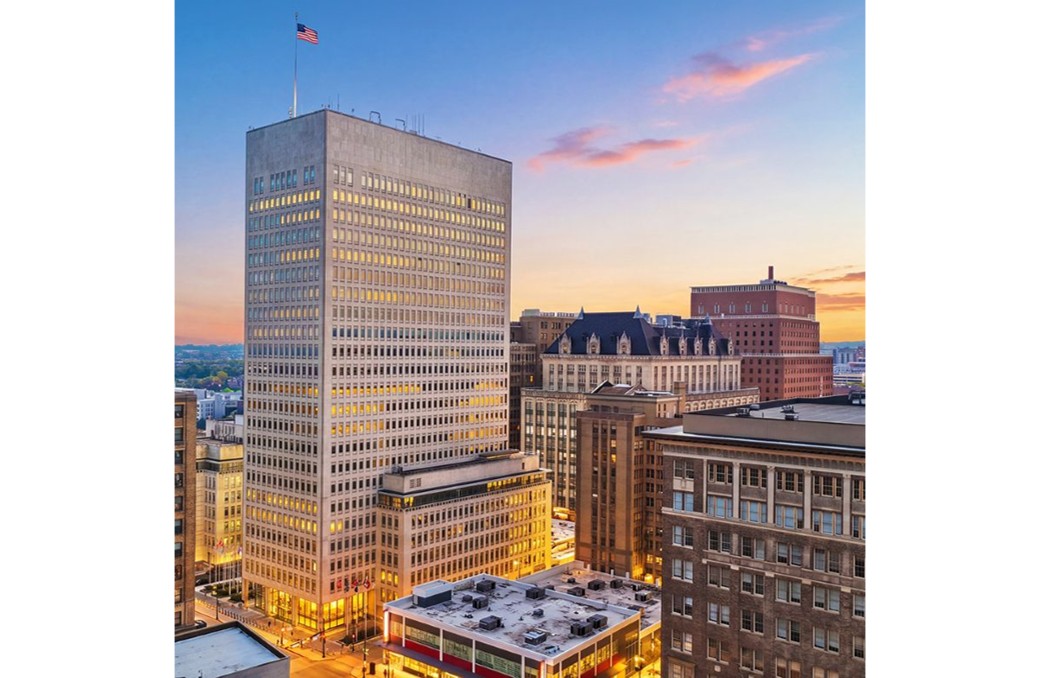 NewsByRENJ's tweet photo. From The Briefing: 10-27-26
@JLL: @Prudential #towers offer ‘blank slate’ in #downtown #Newark—with 1.1 million sq. ft. of institutionally maintained #officespace
https://t.co/yyuwWpOr4O
-
#NJ #TheDailyBriefing #RealEstateNJ #news #buy #sell #deal #commercial #CRE #NJCRE #RENJ https://t.co/HCAwmpDA01