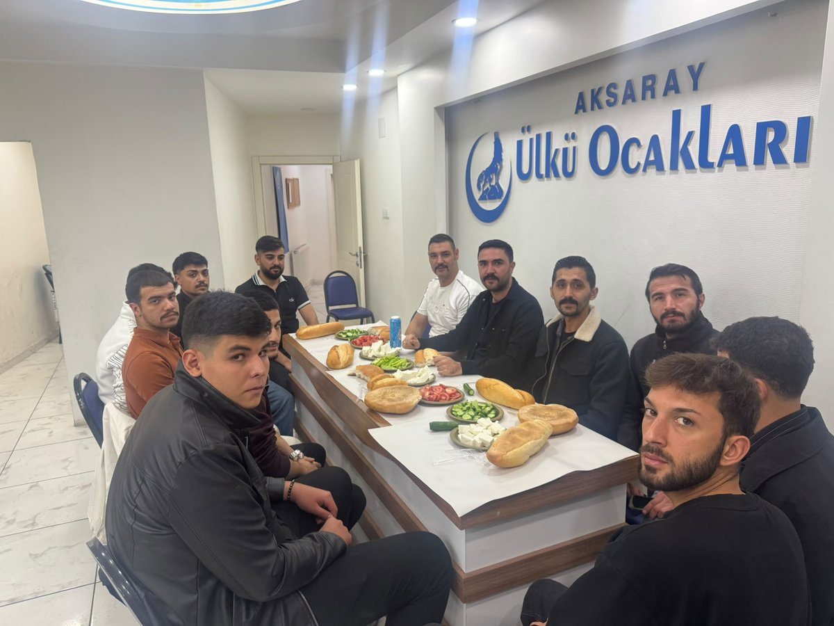 ulkuocaklari68's tweet photo. Ocak’ta yenen aş; ne karın ağrıtır, ne baş… 🇹🇷 🐺 https://t.co/9zC7IcXY0P