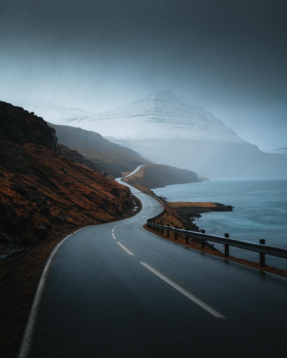 visualsofearth1's tweet photo. Faroe Islands https://t.co/csUoFf37Jb