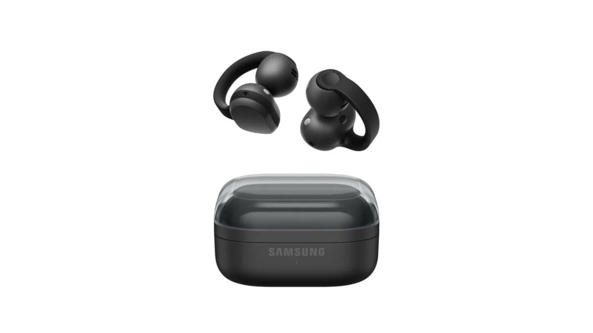 SamMobiles's tweet photo. Samsung’s new Galaxy Buds On introduce a clever twist: there’s no dedicated left or right earbud. You can pop either bud into either ear, and the earbuds automatically detect which side they’re in and adjust the audio channels accordingly.

The feature promises a more convenient, hassle-free listening experience, setting the Buds On apart from Samsung’s previous earbuds. The big question is how reliably it works in everyday use.

The Galaxy Buds On are now available in South Korea for KRW 299,000 (about $225), with international availability yet to be announced.