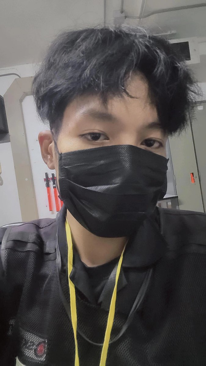 NotNoirvk2c's tweet photo. ทำงานกะดึกคืนนี้ เบื่อนิดหน่อย🫩😑👮🏻‍♂️🩵✌🏻
#ชลบุรี #โสดจีบได้ #โสด #หัวกุญแจ #บ้านบึง #บางแสน #บ่อวิน #หาเพื่อน #ไม่มีเพื่อน #ไม่มีแฟน #ไม่มีเมีย #พูดน้อย #ทำงาน https://t.co/OUwy3huqBi