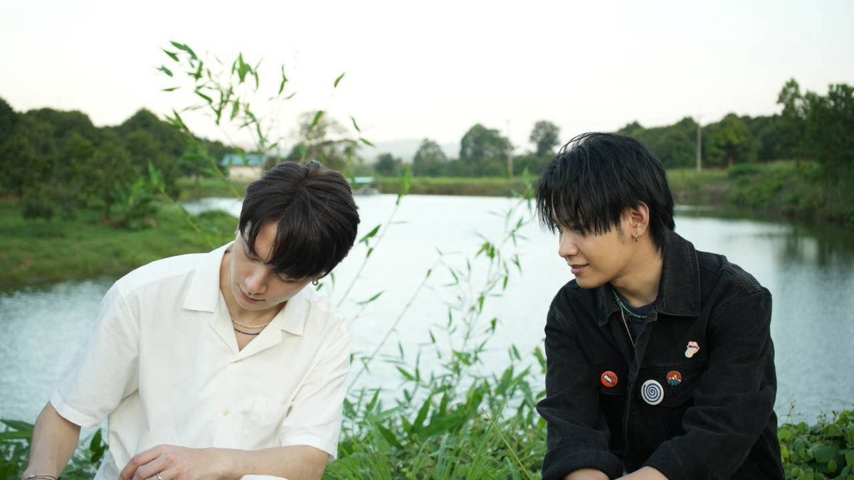 PRY_BeginAgain's tweet photo. ละผู้บ่าวสวนทุเรียนถึงมอมแต่หร่อไทบ้านมาก หร่อแบบเลื่องลือไปทุกตำบล ฟีลทำตุวมอมพกแคชไปเข้าธนาคารแต่สาวธนาคารถามวันนี้ฝากกี่แสนดีคะ ไว้ใจได้ไหมมม ไม่หลายเมียใช่ไหมพรี่ 😶
#คริสสิงโต
#WriteYouAgainQ23
Q3 | Write You Again เขียนรักครั้งใหม่
#WriteYouAgain https://t.co/FvrVePNOAa
