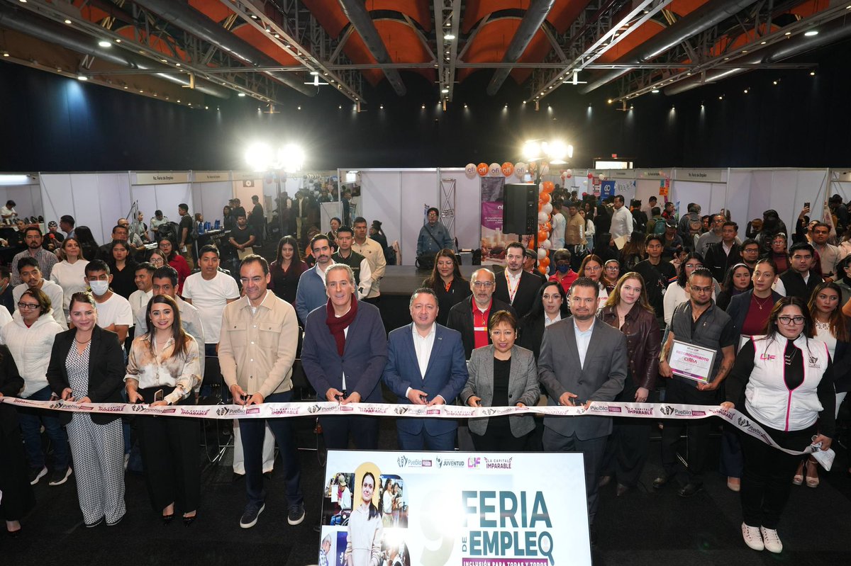 pepechedrauimx's tweet photo. 💼 Inauguramos la 9.ª Feria de Empleo: Inclusión para Todas y Todos.

A través de @DesaEcoPue en equipo con el @DifPueCapital y el @IJMPuebla, reunimos a más de 60 empresas para acercar oportunidades de trabajo a las y los poblanos, impulsando la inclusión laboral en #PueblaCapital. 🙌🏼