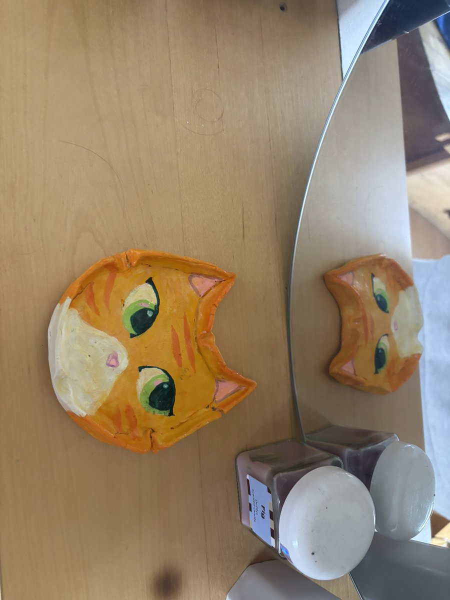 edenisonlinee's tweet photo. I like making cat stuff https://t.co/kXyhUUl6dD