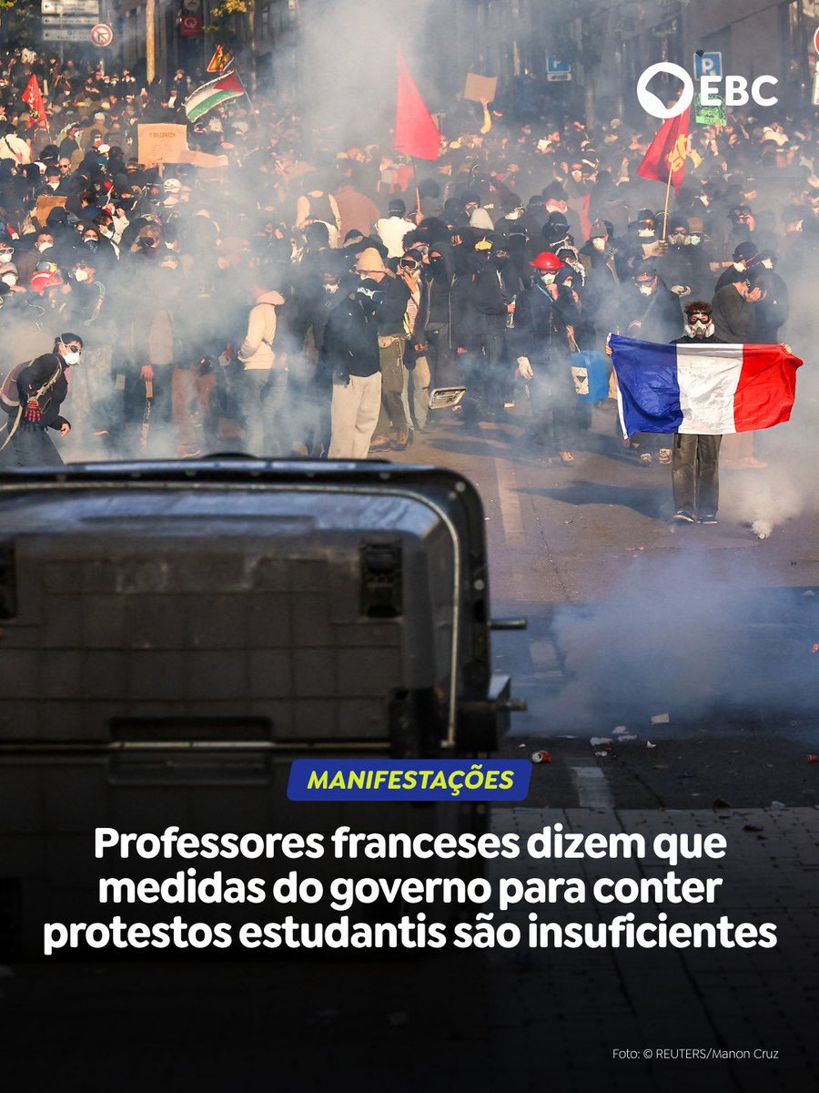 ebcnarede's tweet photo. PROTESTOS NA FRANÇA | FRANÇA | Professores franceses afirmaram nesta terça-feira (27) que as reformas educacionais anunciadas pelo governo para pôr fim a semanas de protestos são insuficientes e não serão capazes de conter a indignação da categoria e dos estudantes. https://t.co/fWDKnXhf9H