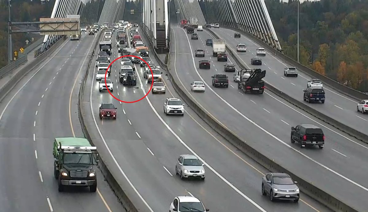 DriveBC's tweet photo. ⚠️#PortMannBridge - the westbound left through lane just after midspan is blocked due to a vehicle incident.
Expect delays.
#Coquitlam #SurreyBC #BCHwy1
https://t.co/Alt2OTBrau https://t.co/oIXkyJ8dYg
