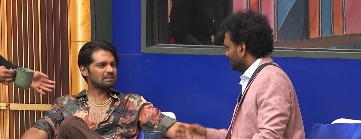 _Arisa_18's tweet photo. 🔥🔥
#BiggBossTelugu10 https://t.co/cDLe7hlwMu