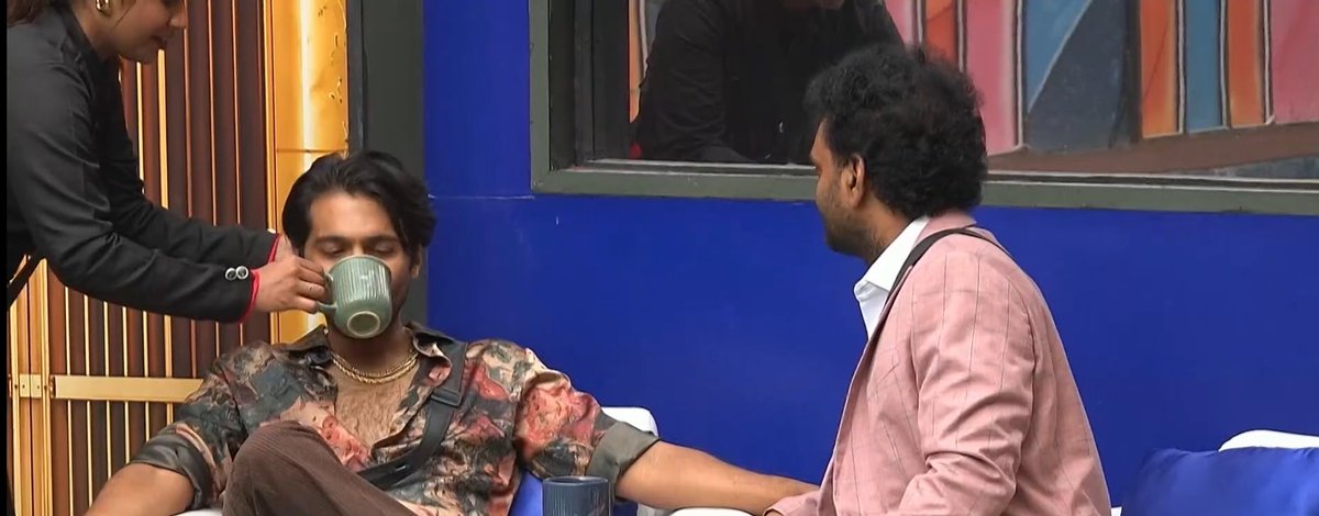 _Arisa_18's tweet photo. 🔥🔥
#BiggBossTelugu10 https://t.co/cDLe7hlwMu