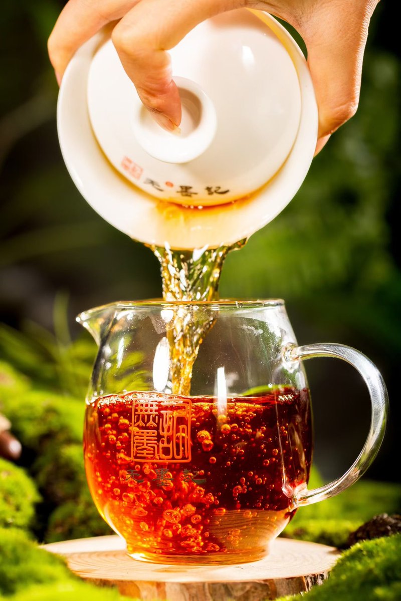 yangbeibei123's tweet photo. I have been in the tea industry for about three years. Why are there more people who like to drink aged Pu'er tea? But I think Pu'er green tea is even more fragrant. https://t.co/Grv9KCZMlQ