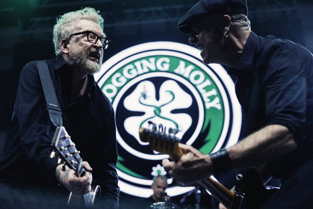 floggingmolly's tweet photo. Welcome back, Dave King! Our first time playing together on stage since 2024. No better place than out on the water with our @saltydogcruise family! 🍻☘️ https://t.co/MIctumQDcq