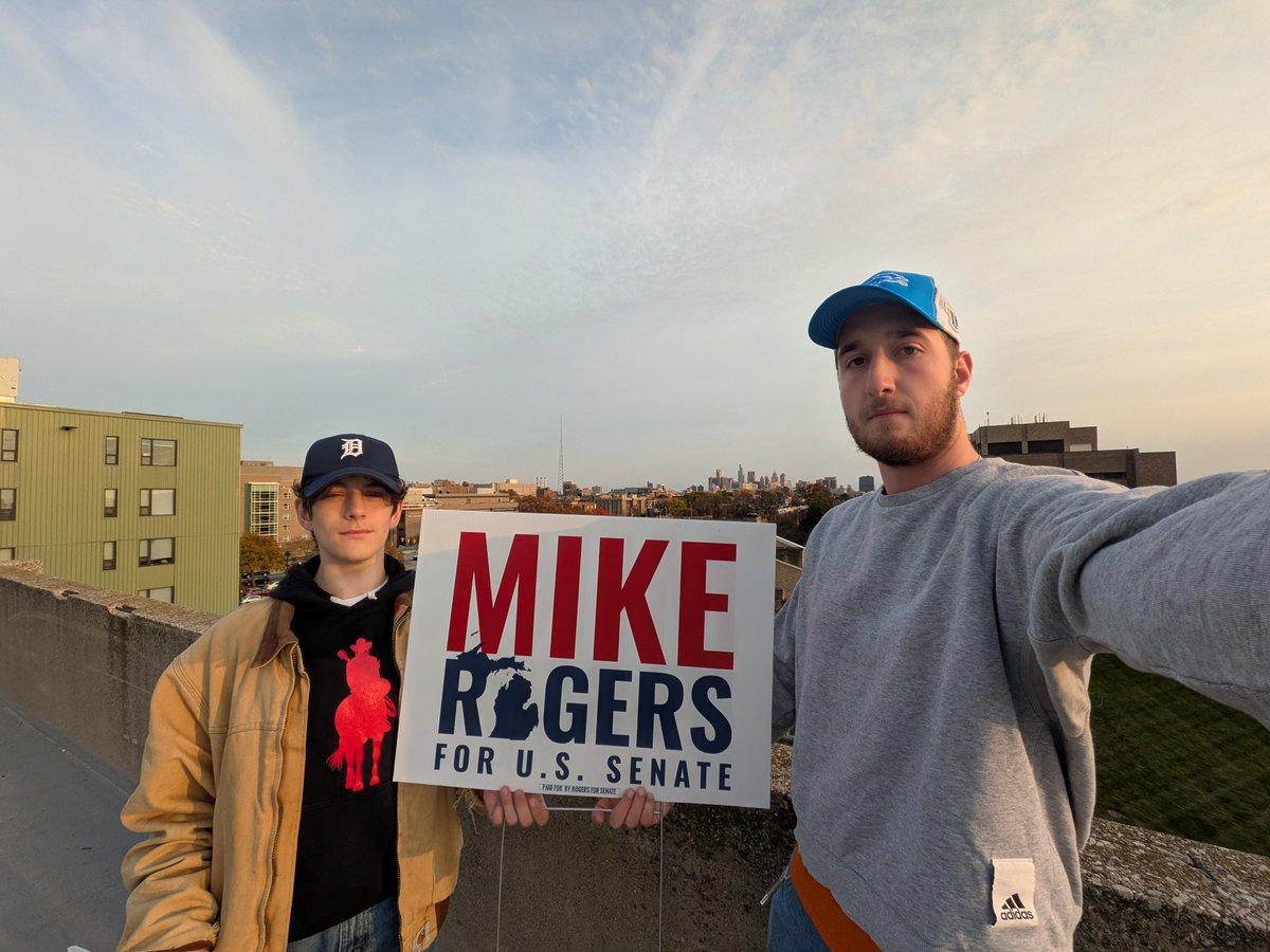 Hurricane4MI's tweet photo. Detroit for Rogers! 🇺🇸

@uscollegegop https://t.co/GWVMQziYVC
