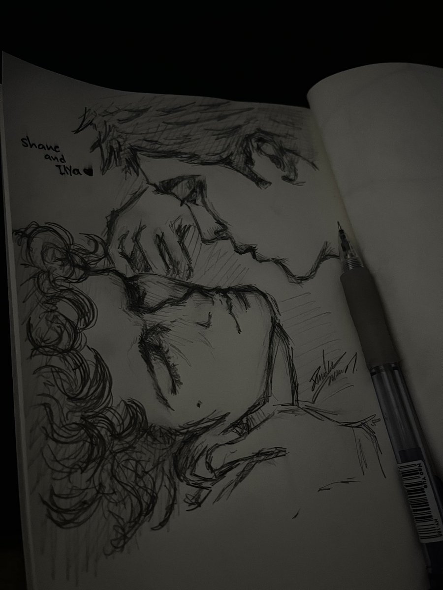 9oxic's tweet photo. الفتره الي تيجيك و كل رسمك يعجبك و حياتك ورديه : 

هسا بالقوه ارسم العين https://t.co/okbvNKDws5