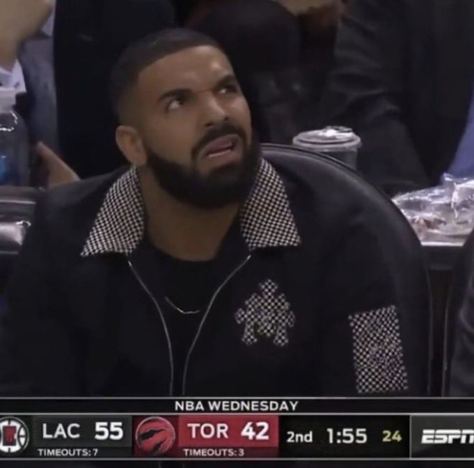 DubsSZN_'s tweet photo. @TheDunkCentral @TMZ_Sports This ain’t centel? https://t.co/bhEtgRdrl4