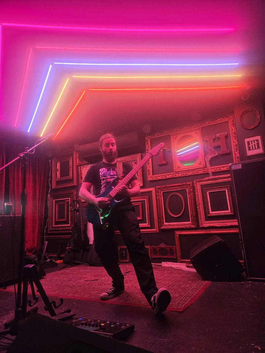 PFinder_Project's tweet photo. Here's a couple pics taken by my friend from last night
Reppin some of that @PWhateverer shirt (and song) and a @ButterySpaceman's band shirt https://t.co/XtXPSb6u9H