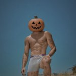 Photo by ————「𝐑」🇨🇦 🎃 (@romconeo)