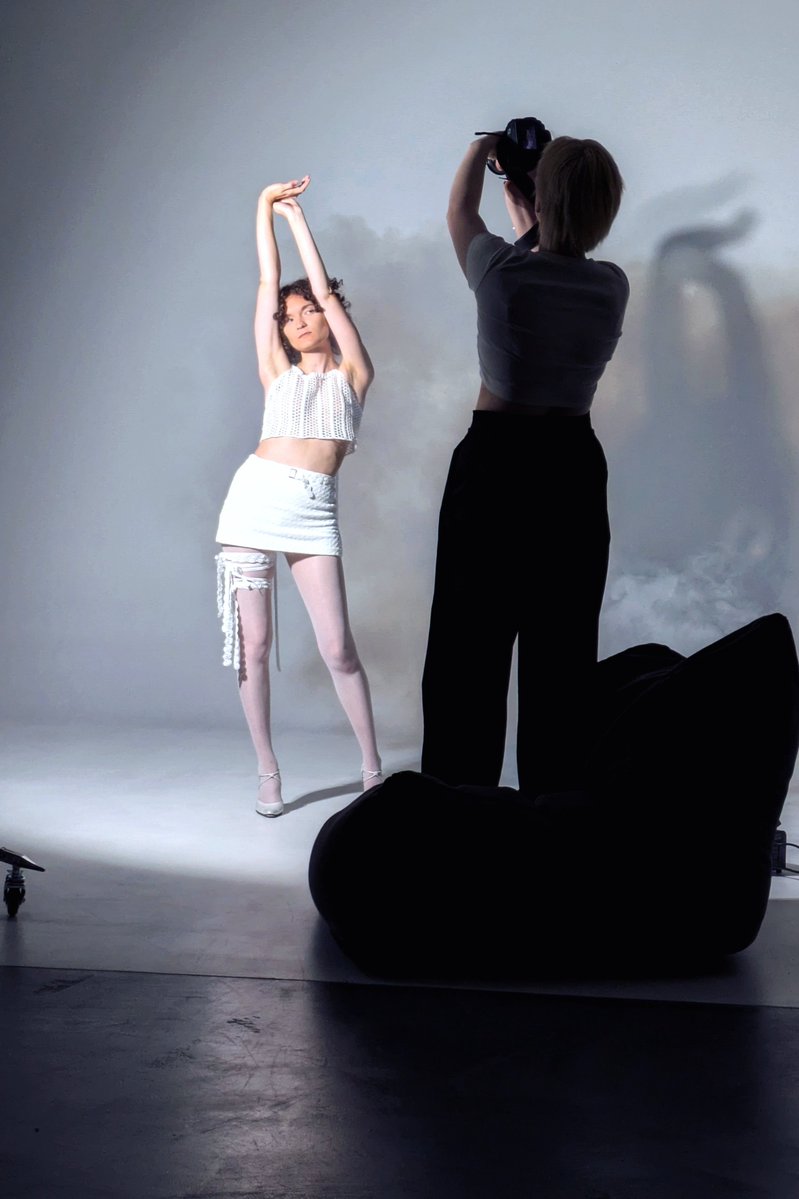 sosostra's tweet photo. A couple backstage photos. Everything designed, made and styled by me
model @checkeredJacket
photo: @ _r_yas_a (inst) https://t.co/eMqnVRAFDH