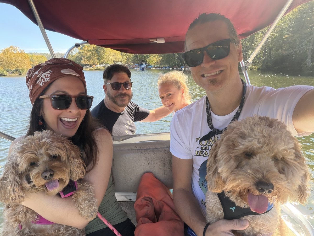 imaginariesband's tweet photo. Hochatown Family Weekend 2026 in the books! We had a blast relaxing, enjoying the fall vibes, and tending to every doodle’s want and desire! We love #hochatown #brokenbow #oklahoma! ☀️🍁🌲 #theimaginaries #familytrip https://t.co/cA13v19JXo