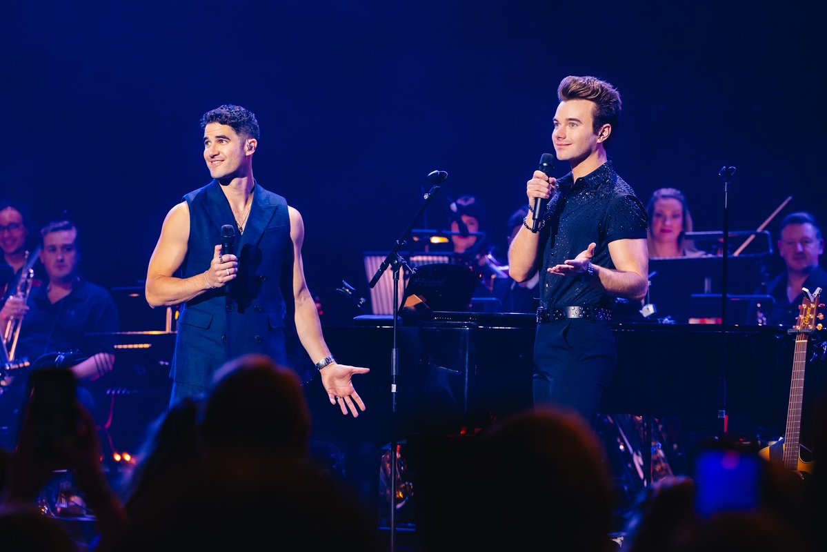 dcrissdaily's tweet photo. “⭐️Darren Criss - Live At The Royal Albert Hall⭐️ 
Last week was Darren Criss’ Royal Albert Hall concert, and it was a life changing experience for many! 🎶 Thank you to every single person who came to experience it with us, as well as everyone who made that night possible. ❤️”
Via Lambert Jackson Productions on IG