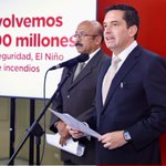 Photo by Bancada Diputados Fuerza Popular (@BankadaFP)