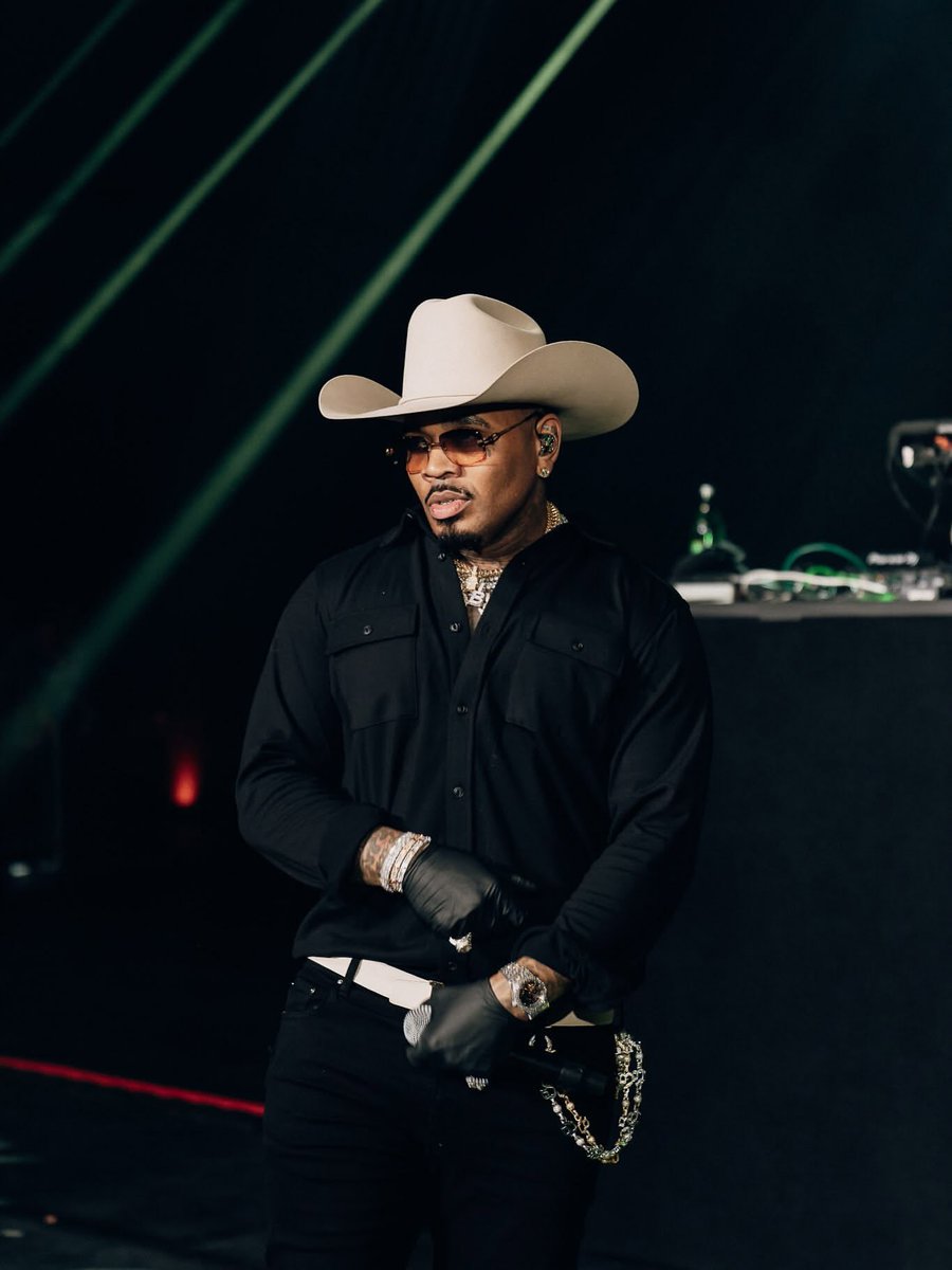 iamkevingates's tweet photo. #Nashville I love you and thank you for having me https://t.co/3QpvwJhbhd