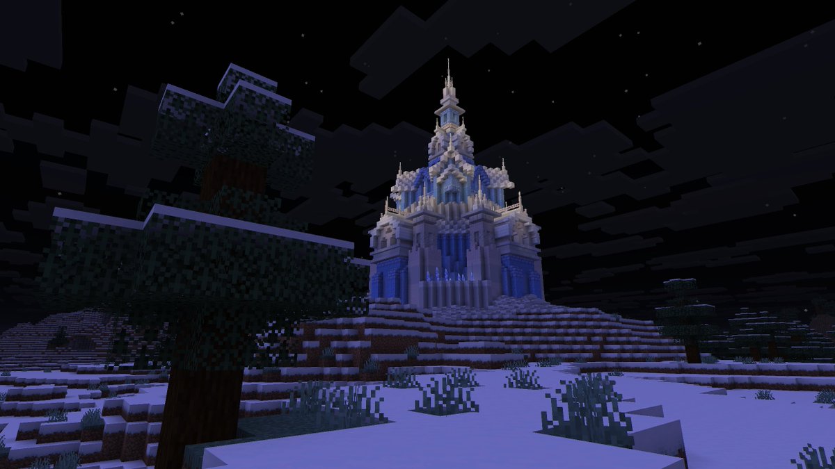 PearlescentMoon's tweet photo. Snow bricks are coming to Minecraft! Unexpected, but quite welcome ☺️
Had a little play around on the snapshot today by making an ice/snow castle. I could see myself having proper fun with these in the future! https://t.co/kHUfgoWGhs