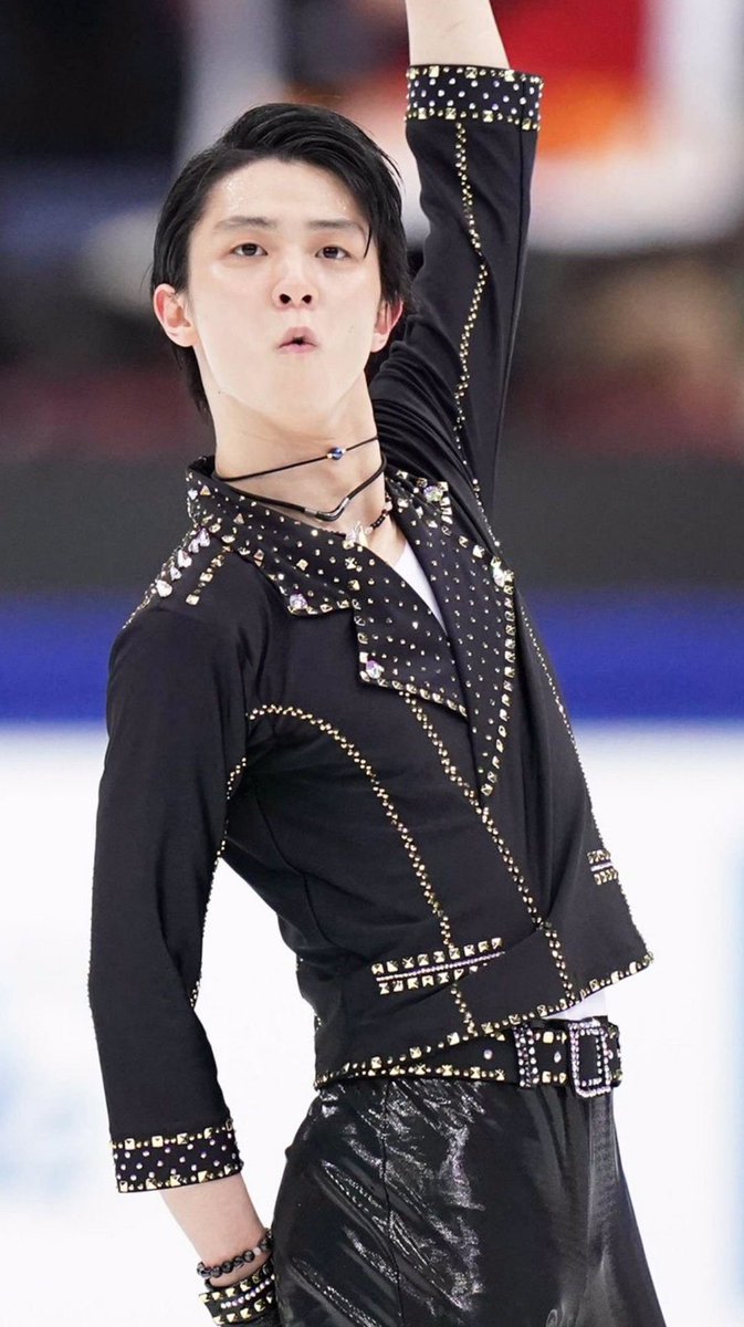 konce69's tweet photo. A word to warm His heart:

SUPERSTAR
The blaze of music runs in His veins and generates a vital force that involves us all. He becomes the leader of an oceanic crew whose mission is to live the miracle of life at its fullest. What an amazing experience it is!
#羽生結弦 https://t.co/nNjW9NQsLA