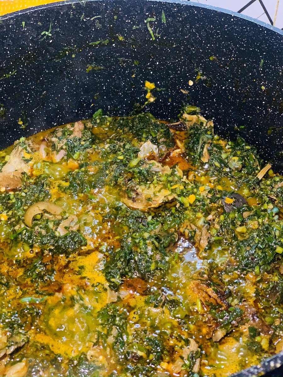 Esther290354929's tweet photo. My poor man style vegetable soup is ready. If you care to join me, bring your favorite swallow let's manage it together 🥹 https://t.co/j2TNE8XNTt