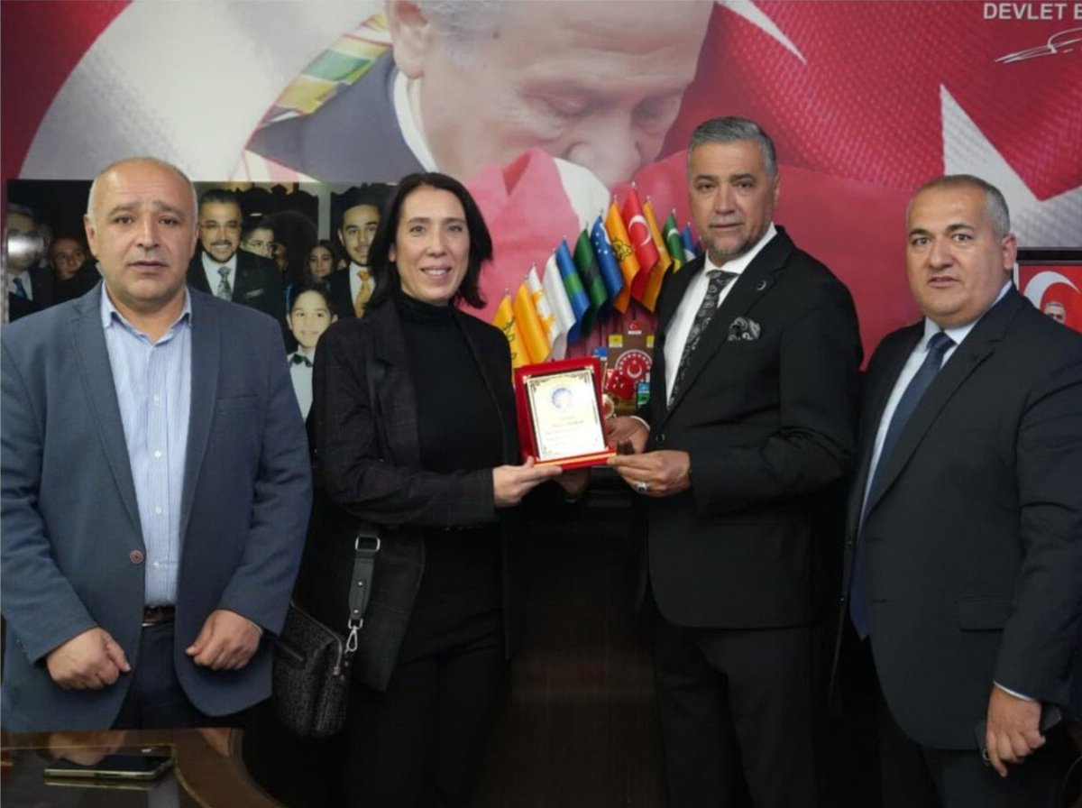 CirakStajFED's tweet photo. Staj ve Çıraklık Sigortası Mağdurları Ankara Derneği yönetimimiz, Milliyetçi Hareket Partisi Ankara İl Başkanı Sn. Alparslan Doğan beyefendiye bir ziyaret gerçekleştirmiştir.

@dbdevletbahceli
@AlpDoganMhp
@MHP_Bilgi
@MhpTbmmGrubu
@ANKSTAJCIRAK
@suzan_dumanli
@STAJMADURLARID1
@HATICE41047195
@SRTELARZ
@zuhal_karakoc 
@yclblt06 
@yasaryldrmMHP 
@mhpvahitkayrici 
@TmrOsmanagaoglu 
@SermetAtay 
@KverSemih 
@saffetsancakli 
@sadirdurmaz 
@Ramazannkasli 
@drpelinyilik 
@nacisanliturk 
@bakiersoymhp 
@MKalayci42 

Görüşmede; meslek liselerinde, çıraklık eğitim merkezlerinde ve sağlık meslek liselerinde okurken çekilen sigorta kollarının sigorta başlangıcı sayılmamasından kaynaklı yaşanan büyük mağduriyeti ve haklı mücadelemizi kendilerine aktardık.

Anayasal bir hak olan "sigorta başlangıcı" adaletsizliğinin son bulması, staj ve çıraklık sigortası mağduriyetinin bir an önce çözüme kavuşturulması adına federasyon olarak yürüttüğümüz kararlı çalışmaları ve taleplerimizi paylaştık.

Nazik kabulleri, misafirperverlikleri ve haklı sesimize gösterdikleri duyarlılıktan dolayı MHP Ankara İl Başkanı Sn. Alparslan Doğan’a teşekkür ederiz.

Haklı davamızdan vazgeçmeyecek, staj ve çıraklık sigortası mağduriyeti son bulana dek omuz omuza çalışmaya devam edeceğiz!

Saygılarımızla,
Staj ve Çıraklık Sigortası Mağdurları Federasyonu

StajyerÇırağa TamSigorta
#StajyerçırakBütçedeOlmalı