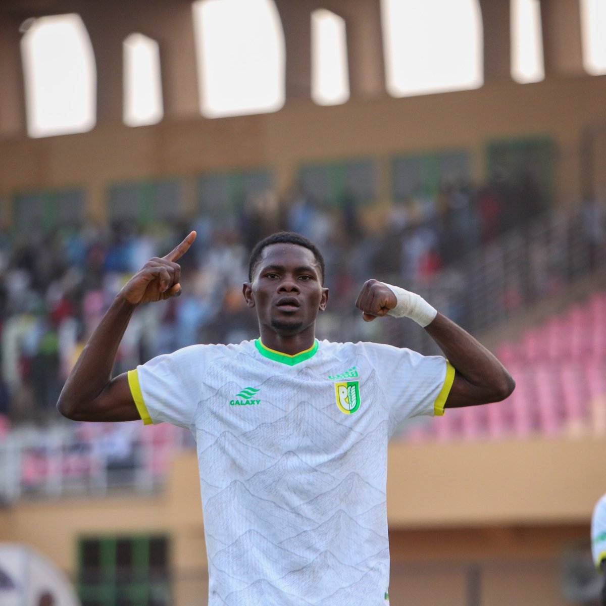 NPFL_News's tweet photo. 📸

Matchday 10 moments.

#NPFL27 https://t.co/bHiP9psc9c