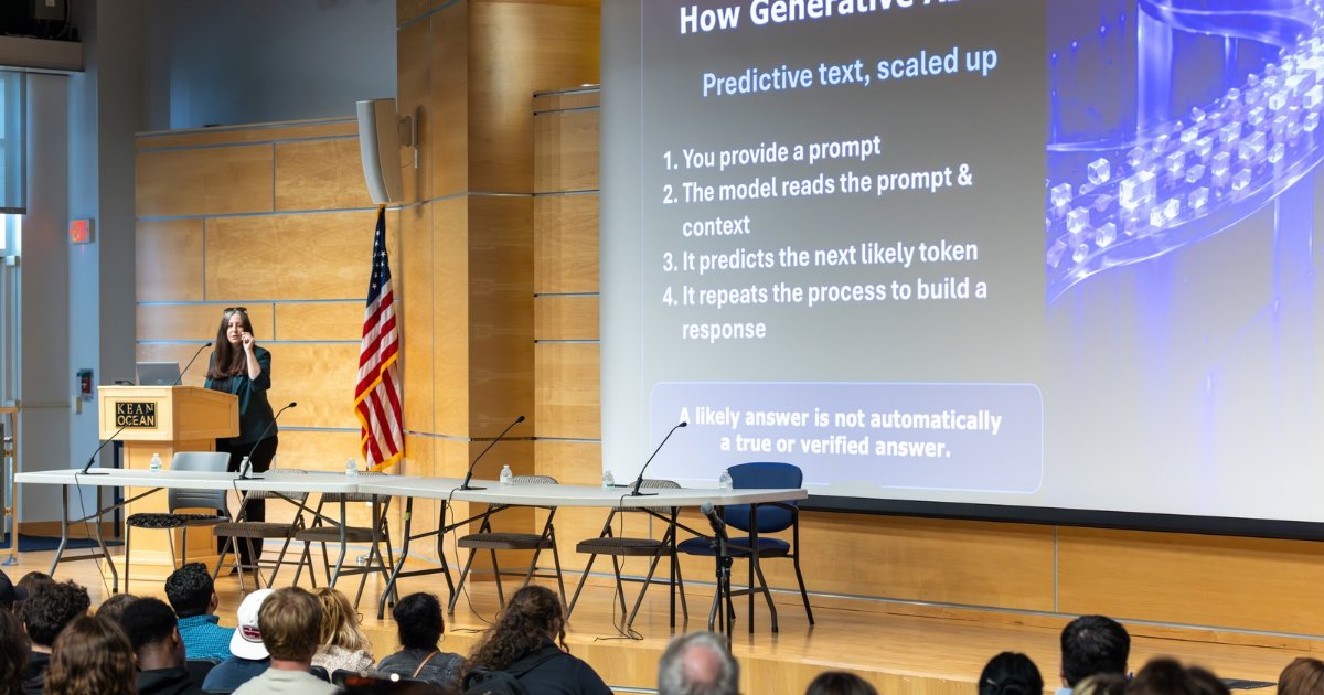 OceanEdu's tweet photo. Let’s talk about AI! 💡 We recently hosted our second AI Forum, bringing together students, faculty, advisors, and staff for meaningful conversations about using AI responsibly, ethically, and critically in academic and professional settings. #MyOcean https://t.co/6F6nAeLuVb
