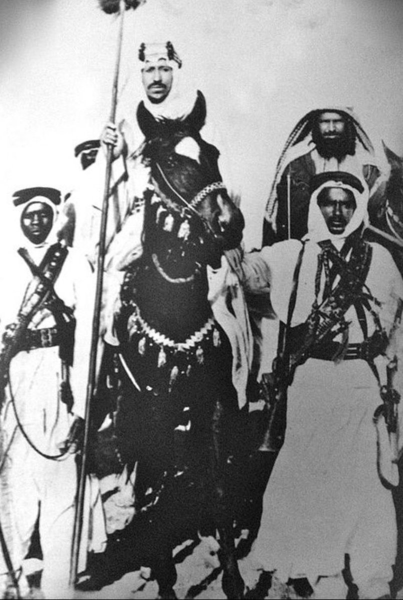 Mahamdsalem36's tweet photo. لعل الملك سعود هو آخر ملوك الإسلام

الذين حاربوا بإستخدام ( الرمح )  كان ذلك في

 معركة نجران سنة ١٣٥٢ هـ https://t.co/5VbEEckWG3