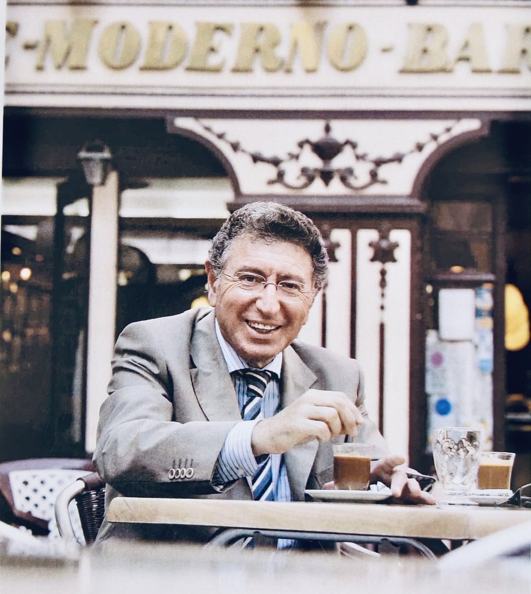 javidearnedo's tweet photo. Ha fallecido Tomás Santos Munilla.

Se va mucho más que un gran servidor público y un alcalde de Logroño con mayúsculas. Se va un ser humano excepcional, un referente, un consejero imprescindible y un amigo cuyo apoyo sentí desde que lo conocí.

Gracias, querido Tomás, por tanto. Te vamos a echar mucho de menos, pero, como decimos los socialistas, no mueres, te siembras.

Descansa en paz, querido amigo ❤️