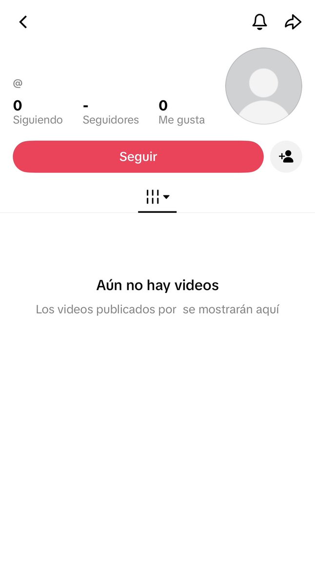 CreziaC's tweet photo. Lo lograron, finalmente la rompieron. Finalmente ganaron. Destrozaron a alguien que siempre estaba feliz, que siempre estaba sonriendo. Alguien que no merecía esto. Alguien que no hacía nada más que ayudar a las personas. Alguien que amó con todo su corazón. https://t.co/0d1KVYRMhu