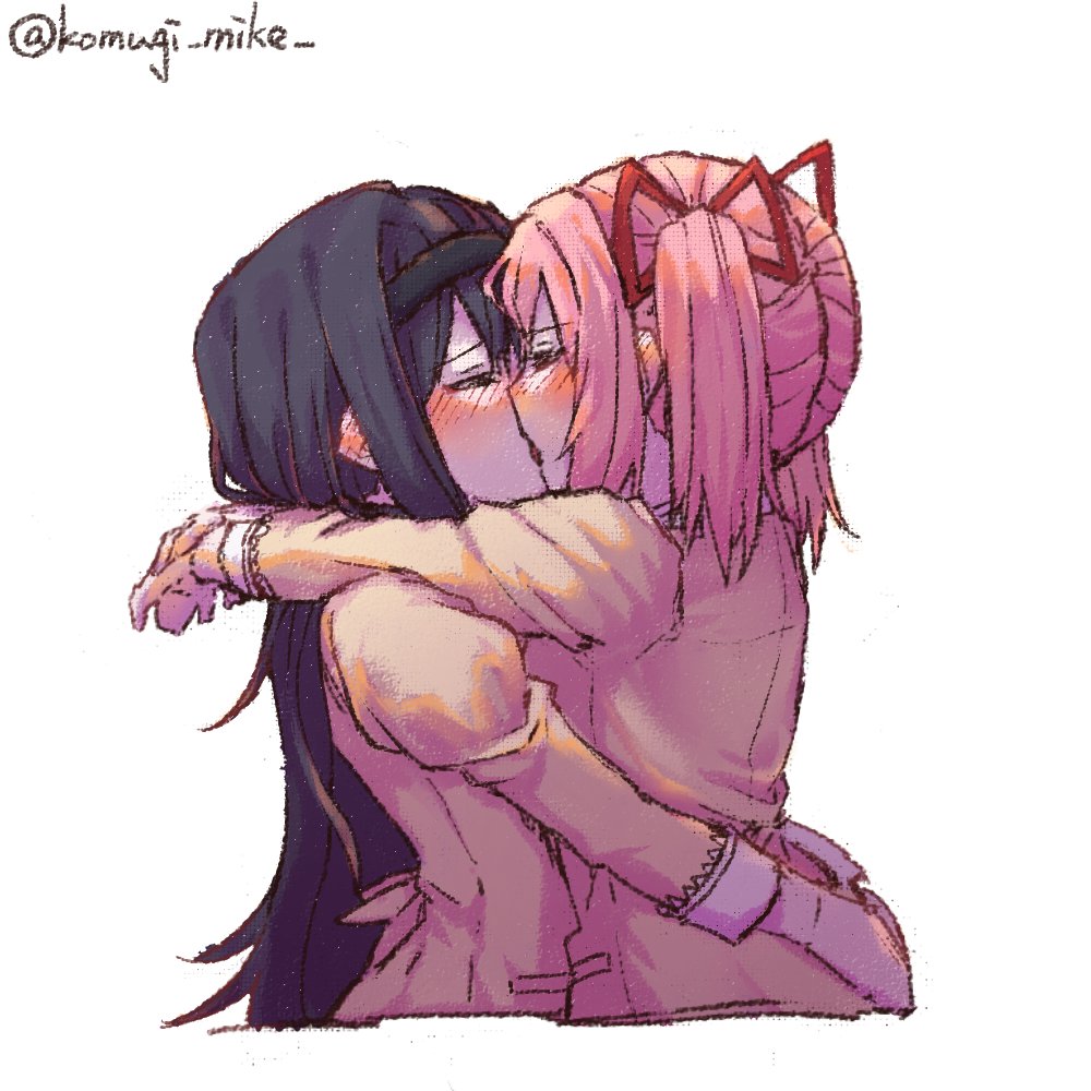 komugi_mike_'s tweet photo. more kissing https://t.co/IcppweVtJk