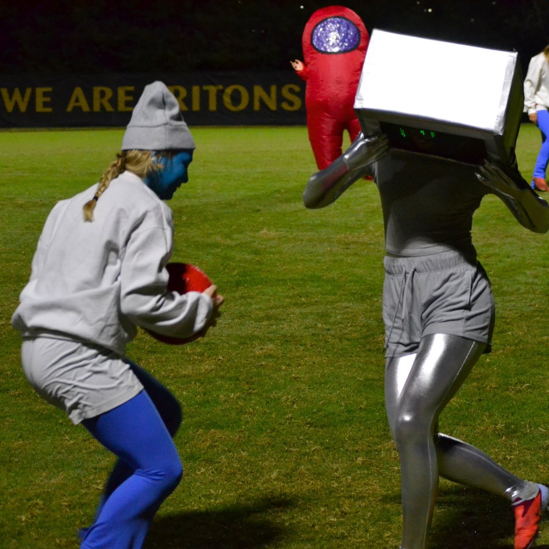 UMSLWSOC's tweet photo. Happy (early) Halloween from UMSL Women’s Soccer!!
#FearTheTriton #JUMP https://t.co/vjf6Ic7z3I