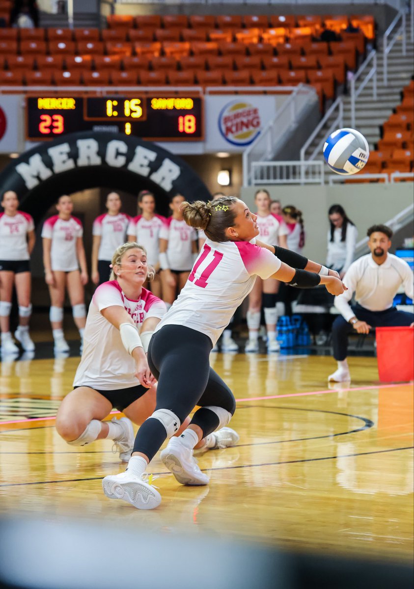MercerBearsVB's tweet photo. Scenes from set 2!

Set 2 | Mercer 17, Samford 12

#DefendTheDen https://t.co/ELmpQCV5Vy