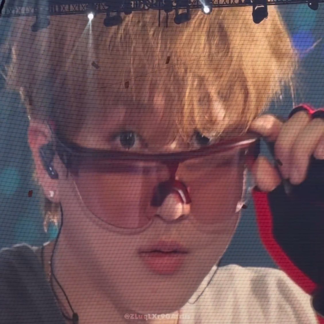 mooizers's tweet photo. can we all collectively agree that changbin in sunglasses is the cutest thing ever to exist (˶ᵔ ᵕ ᵔ˶) ‹𝟹 https://t.co/Y1CtVXR5Sh