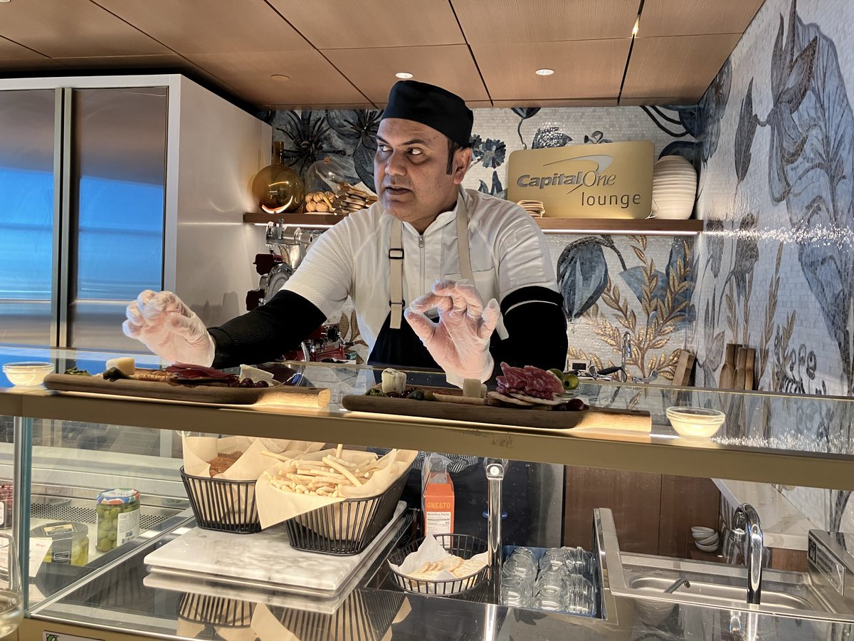 sianzito's tweet photo. @CapitalOne your lounge @JFKairport is amazing! Stephanie at the desk so helpful, &amp; Syed &amp; staff at the Cheese Monger in your beautiful lounge was excellent! Can’t wait to be back.  #greatstaff https://t.co/fykZvQTInW