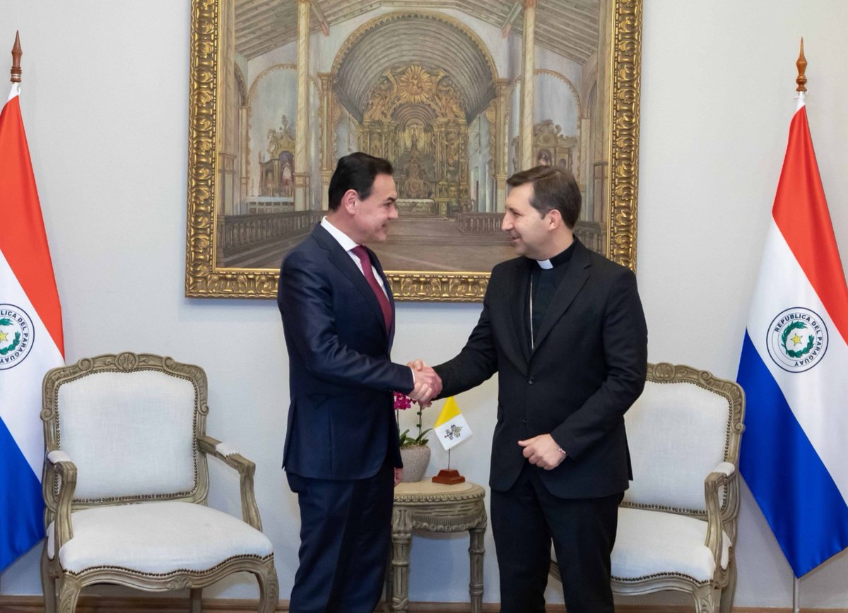 mreparaguay's tweet photo. Canciller recibió en audiencia al nuncio apostólico

➡️ https://t.co/O8A348gZaG https://t.co/wanI58IqSW