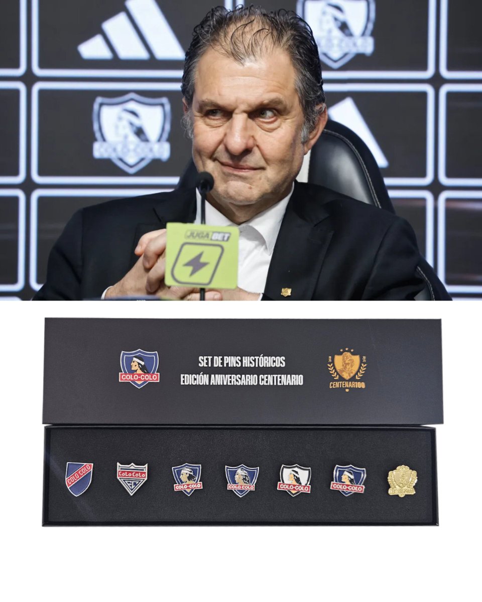 juuuliaaaaan's tweet photo. Aníbal Mosa les regaló pins de Colo-Colo a Harry Kane, Yan Diomandé, Bukayo Saka, Marc Cucurella, Fabio Capello y Joan Laporta. https://t.co/nwbsyREno0