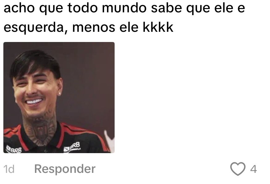 emickcrf's tweet photo. uma fã do erick fez um edit no tik tok sobre ele ser de esquerda até aí tudo bem cada um tem sua opinião, aí rolando os comentários eu acho isso KKKKKKKKKKKKKKK tô rindo pra crlh https://t.co/XleX8CzZWc